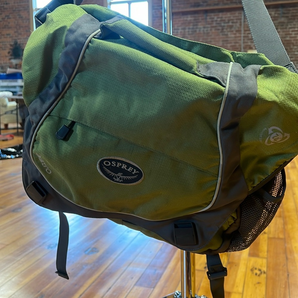 Osprey Astro 74
